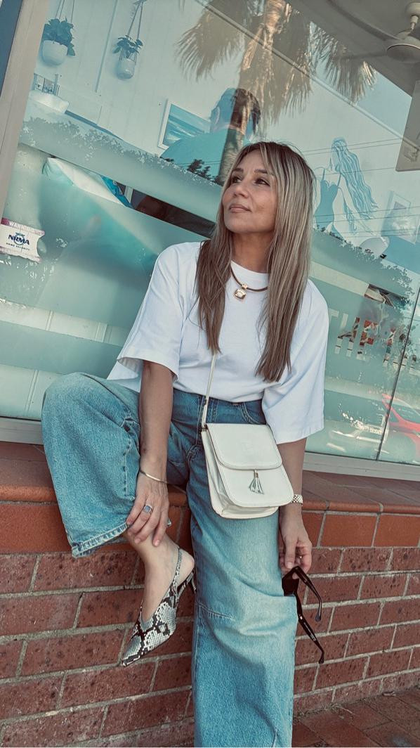 Casual, simple, OOTD
🩵🤍