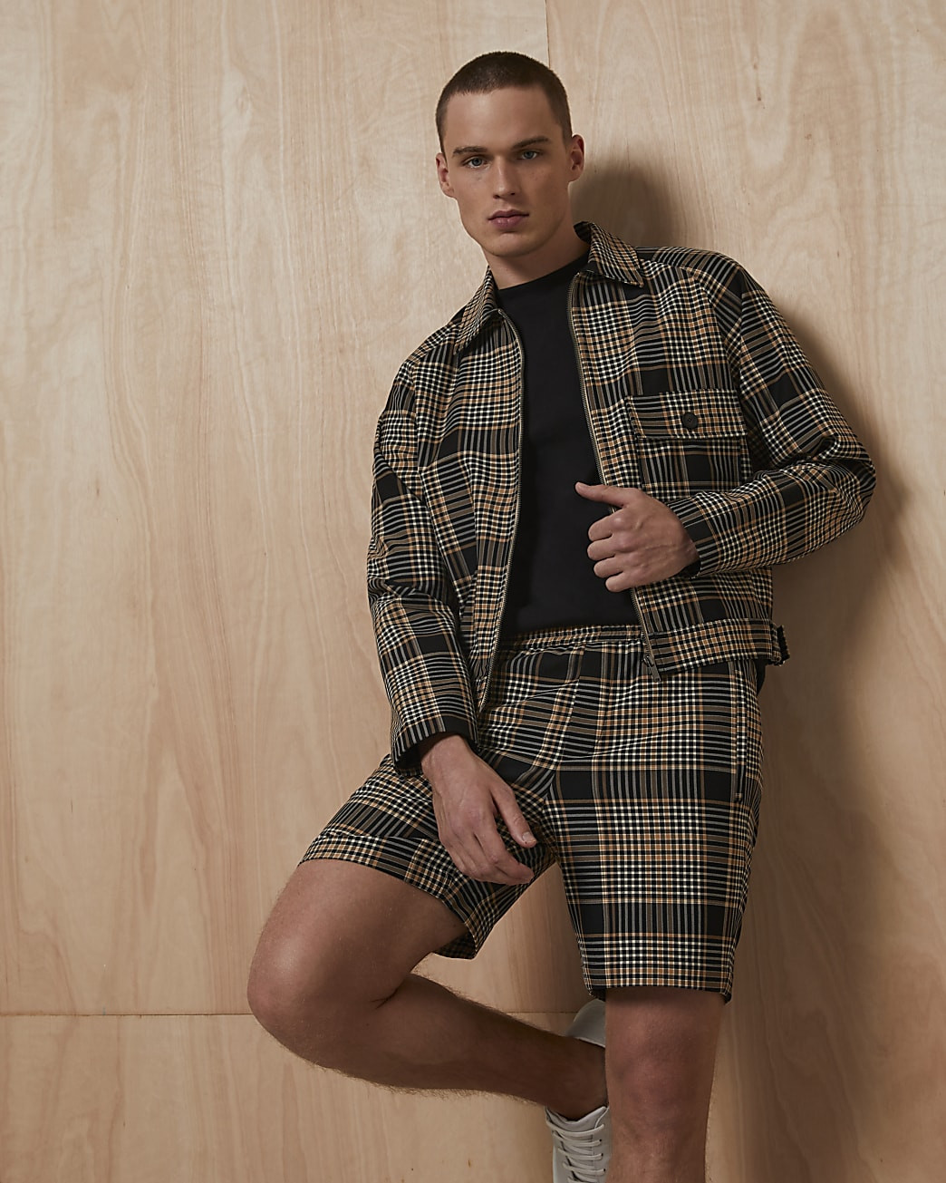 Black RI Studio regular fit check shorts | River Island (UK & IE)