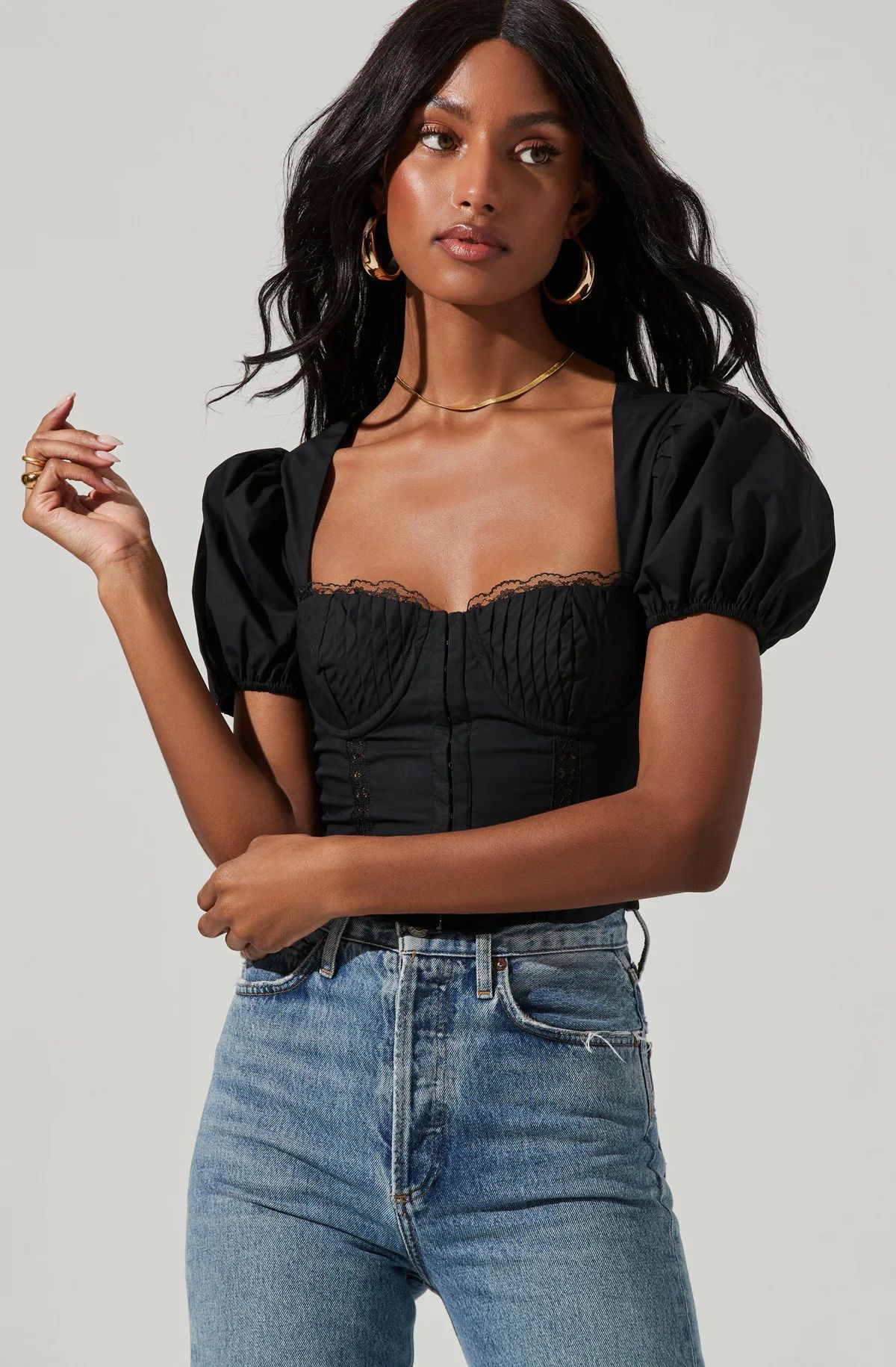 Cupped Short Puff Sleeve Hook And Eye Top | ASTR The Label (US)