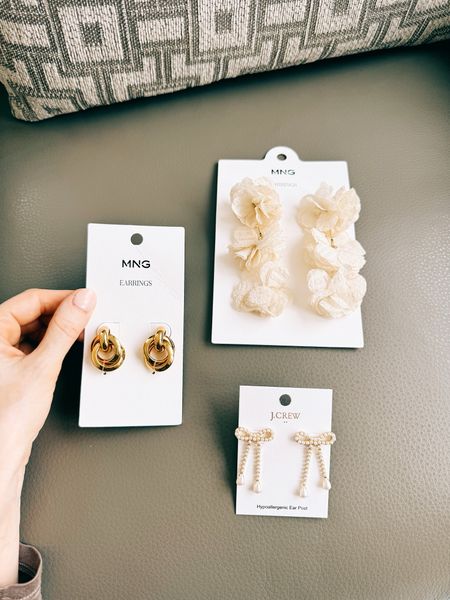 Earrings for Spring! 🩷 How cute are these? I love them!

#LTKFindsUnder50 #LTKSeasonal
