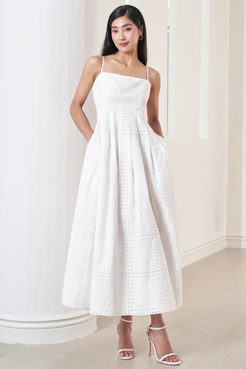SKY EYELET DRESS | Yumi Kim