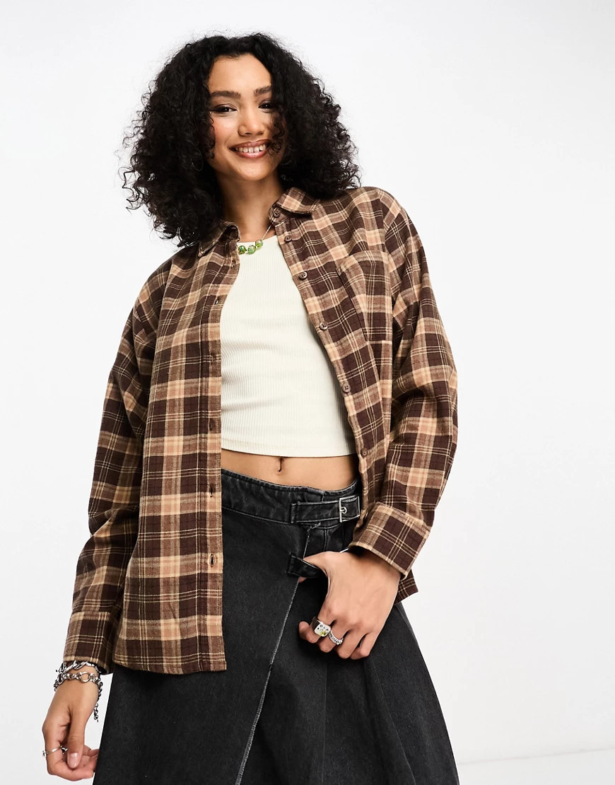 Cotton On loose fitting boyfriend flannel shirt in dark oak plaid-Brown | ASOS (Global)