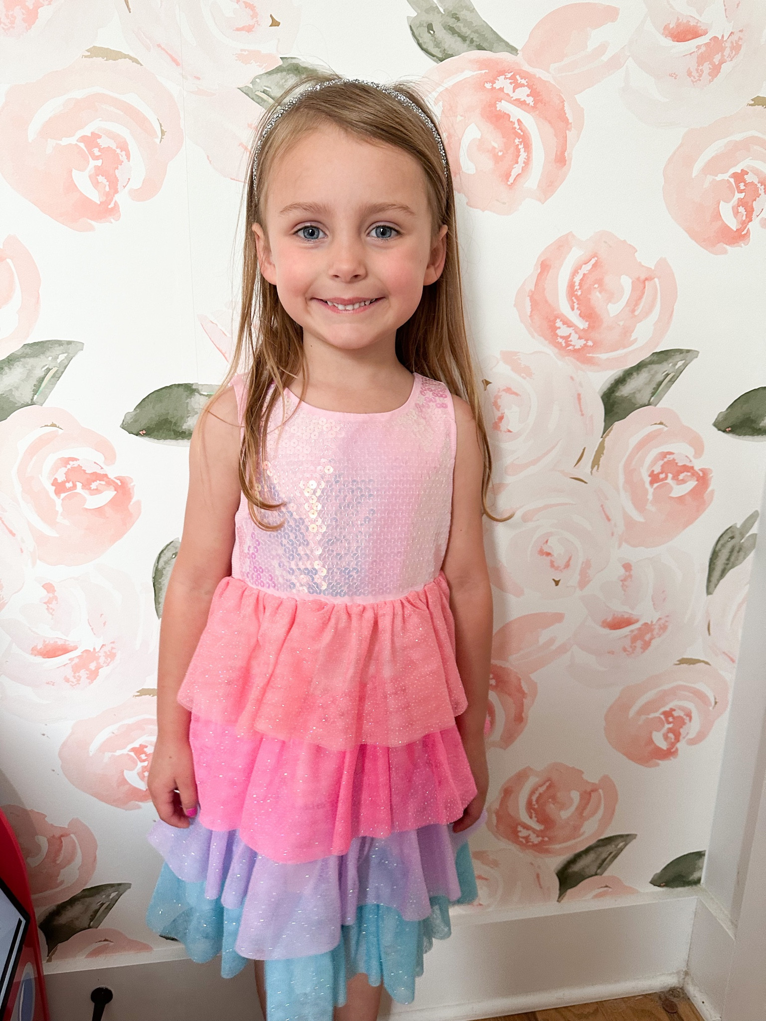 Bella’s Taylor swift outfit! So cute & affordable from H&M! Linked similar outfit options :) 


Taylor swift outfit / Taylor swift concert / toddler girl / eras concert / sparkly dress / tulle dress / Taylor swift / concert outfit 

#LTKbaby #LTKstyletip #LTKSeasonal