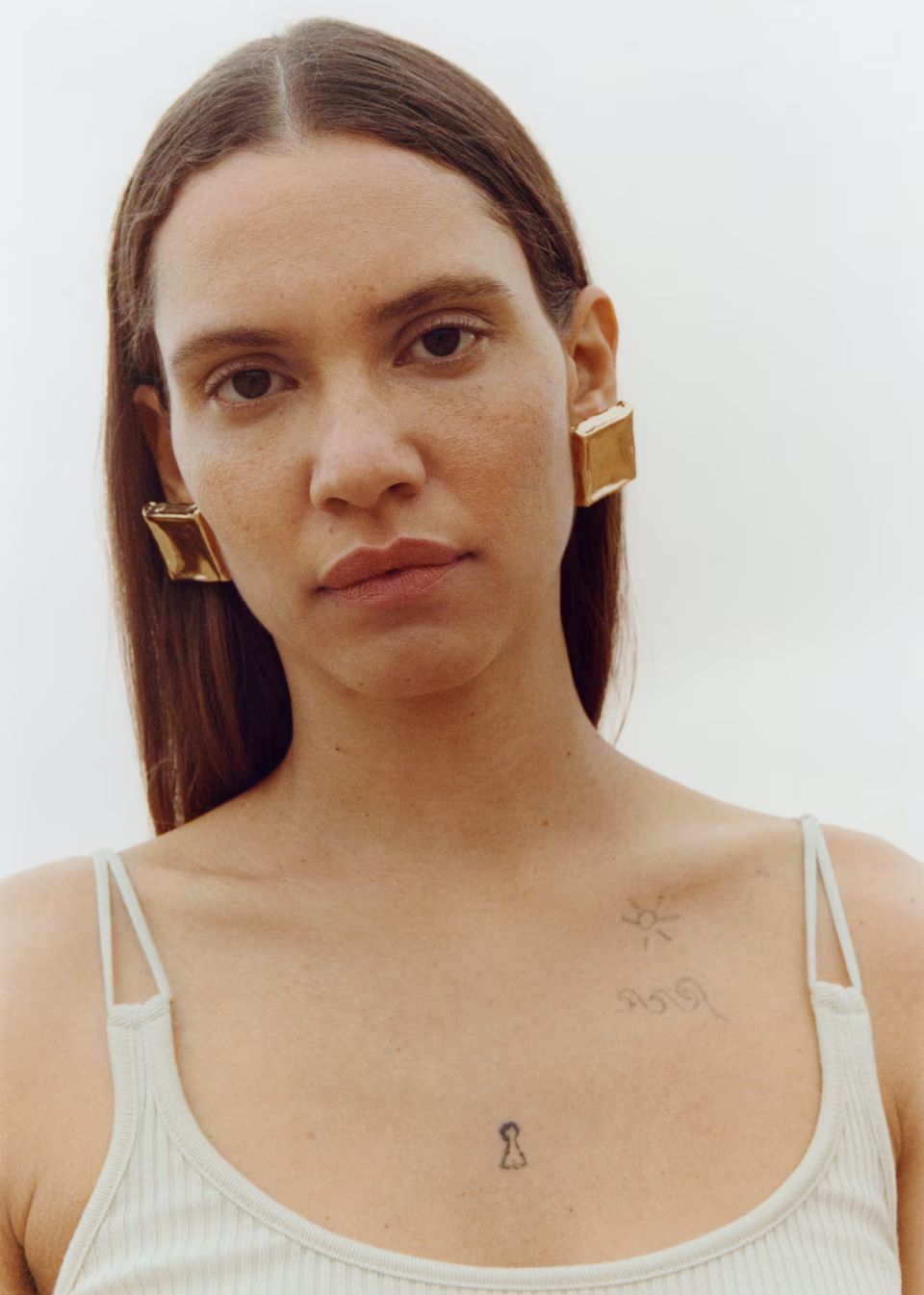 Textured square earrings -  Women | Mango United Kingdom | MANGO (UK)