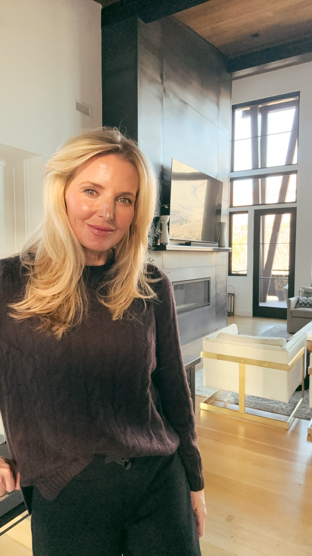 ‼️ LUXE CASHMERE SALE ALERT ‼️
One Day Only at @bloomingdales — this stunning cable knit cashmere sweater is 50% off! 

Originally $198, now just $99.
✨ Comes in 12 gorgeous shades
✨ I’m wearing XS in Dark Brown (also grabbed Heathered Burgundy + Sesame)
✨ Runs slightly large — size down if between!

A perfect elevated holiday gift for someone you love—or yourself.

🕒 But hurry—this sale is today only!
Tap to shop before it’s gone. #ad
#bloomingdales 

~Erin xo


#LTKGiftGuide #LTKHoliday #LTKFindsUnder100