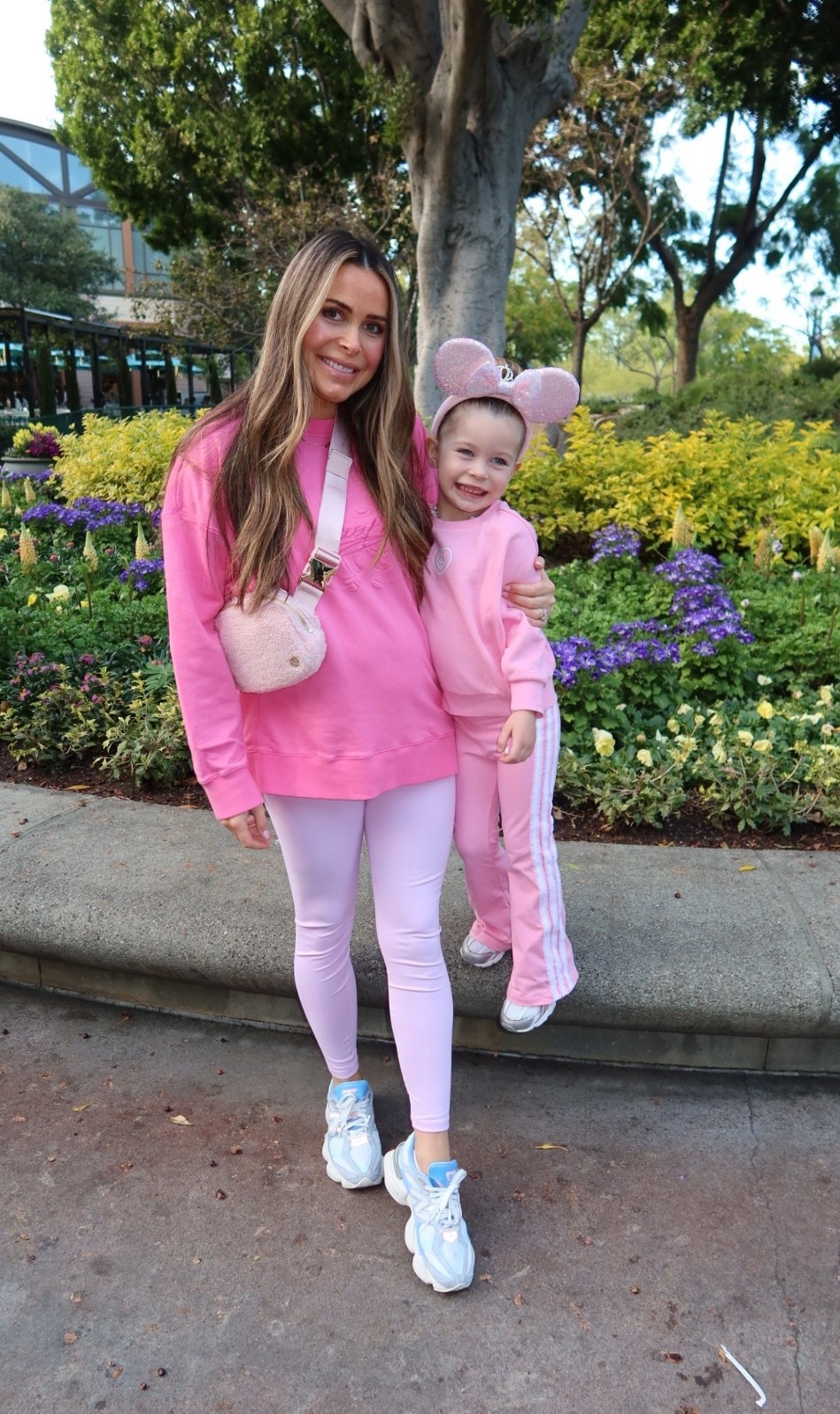 Disneyland outfits
My leggings are on sale right now! 25% off + extra 10% with code: EXTRA10

#LTKTravel #LTKootd #LTKKids