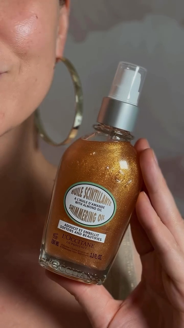Ever tried something that made your skin feel like silk? I recently discovered the Almond Shimmering Oil, and it’s a game changer! It absorbs so quickly and leaves my skin feeling soft and nourished. Plus, the sweet almond scent takes me back to sunny days in Provence! 

I love how it gives my skin a beautiful shimmer without being too much. Who doesn’t want to feel fabulous every day? Have you tried any oils that made your skin glow? Share your favorites in the comments! 

@loccitane @thisisbutterly 

#almondoil #skincare #glowingskin #giftedbyloccitane