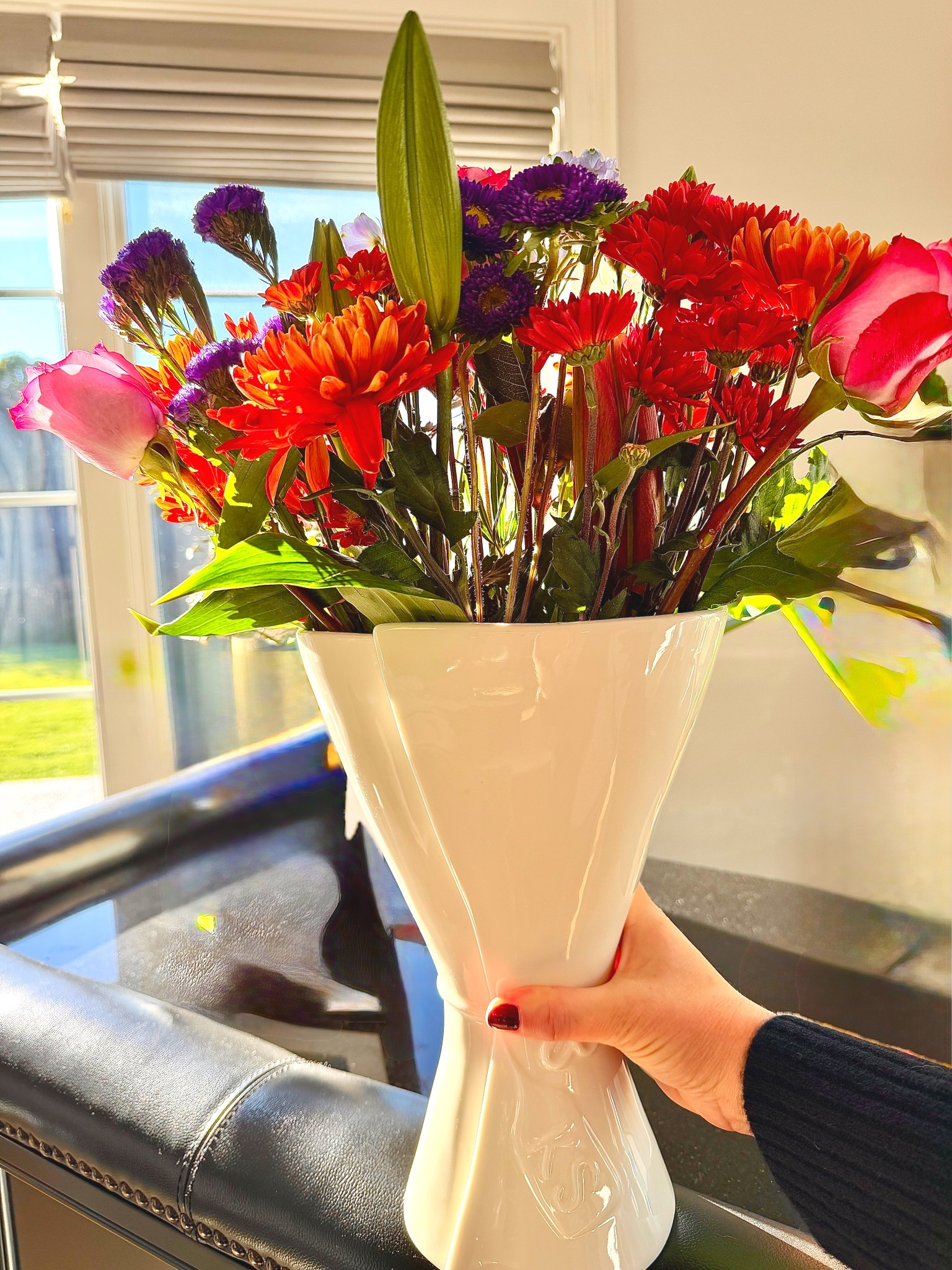 Fresh flowers in the prettiest vase makes the perfect hostess gift for the holidays!

#LTKGiftGuide #LTKHome #LTKHoliday