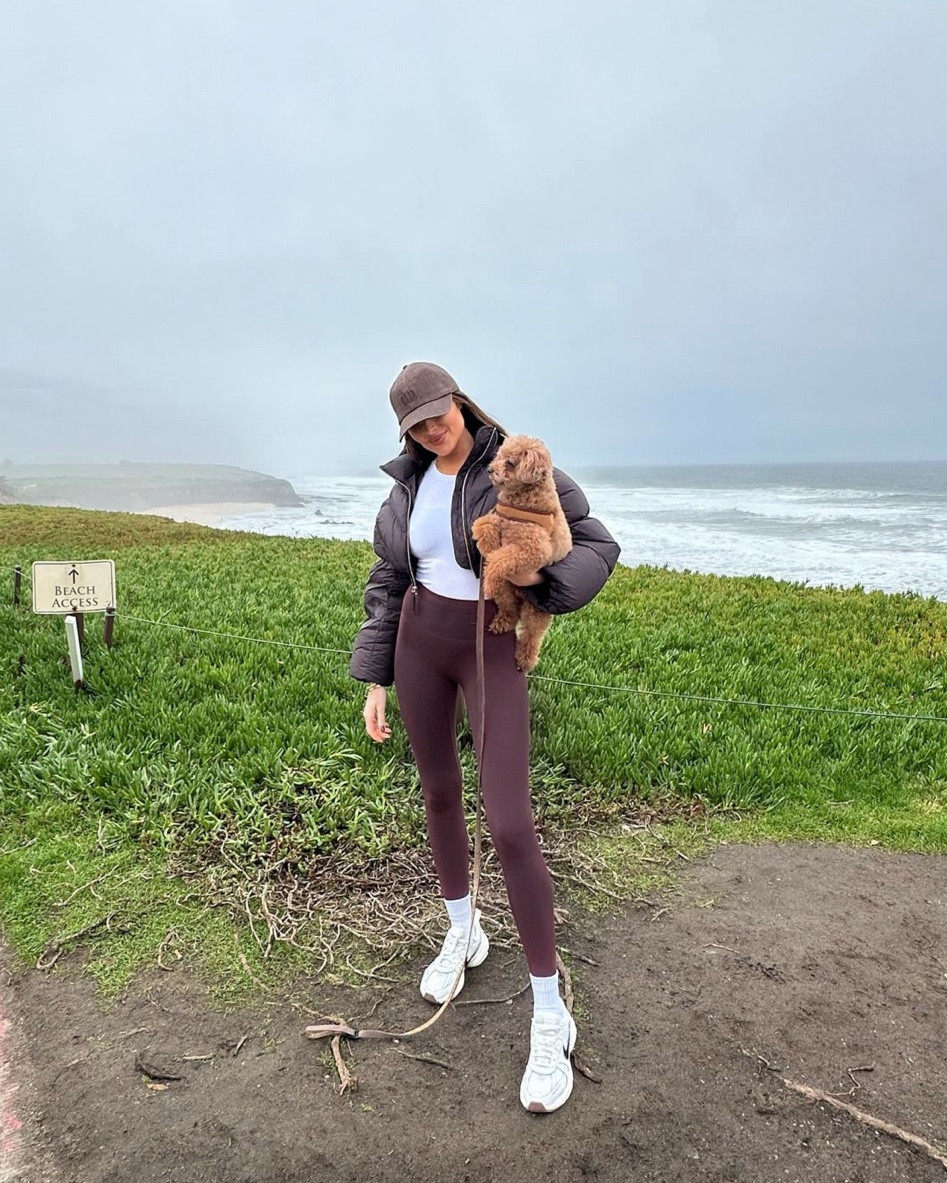 An easy everyday workout look! My leggings are Adanola, hat is Cult Gaia x GAP and jacket is Khaite but linked similar 🤍