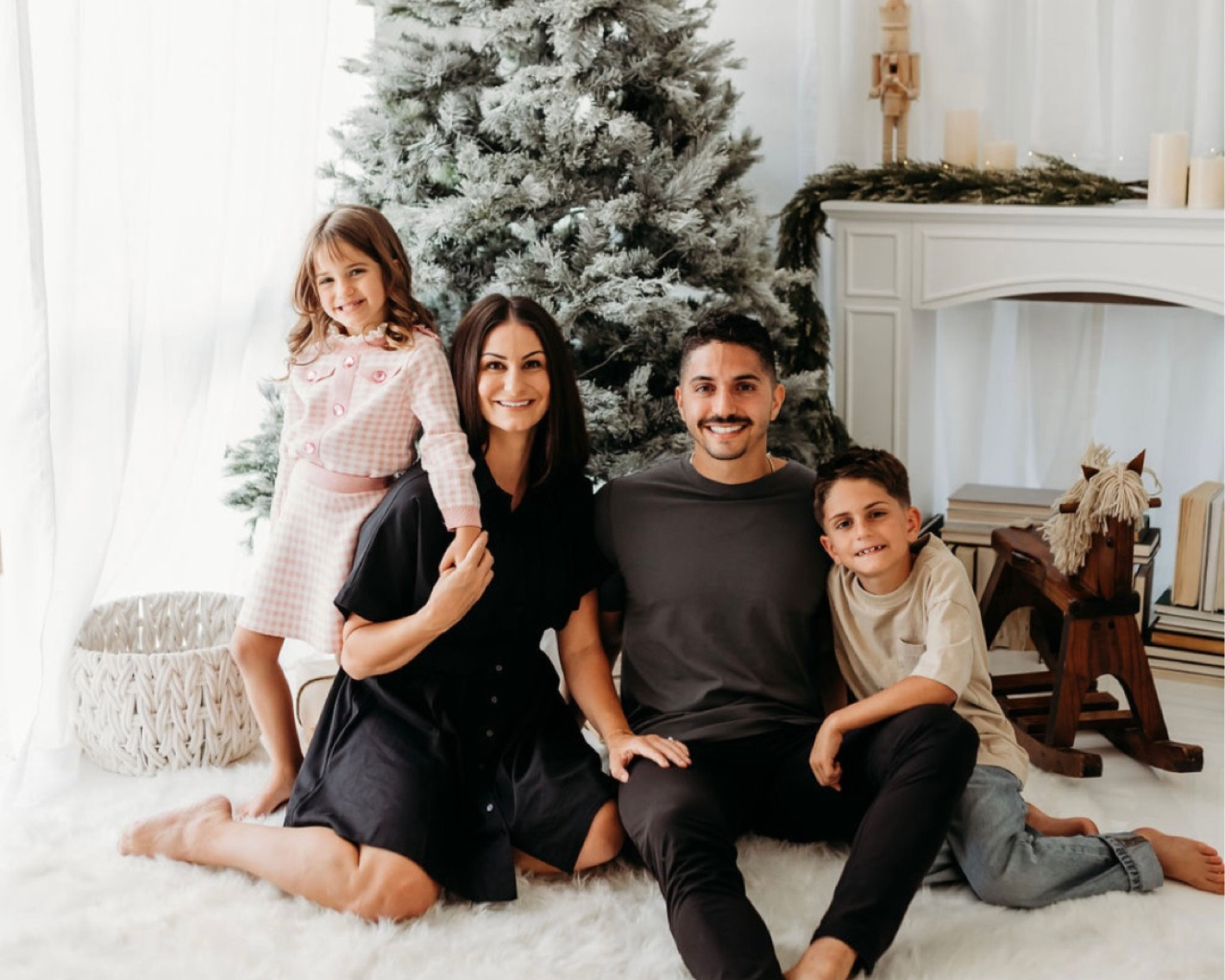 Happy Holidays !! 


#LTKStyleTip #LTKHoliday #LTKFamily