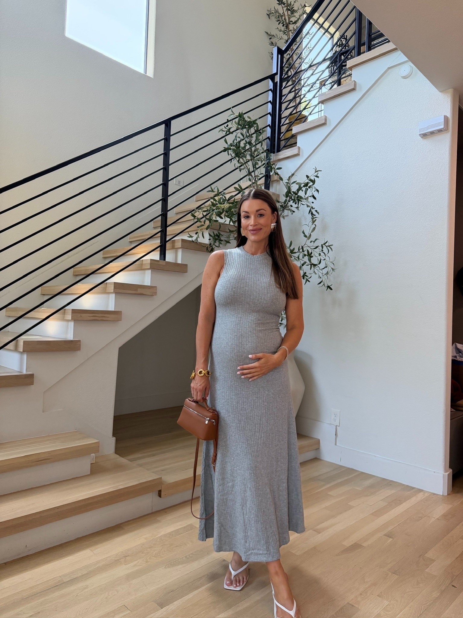 My grey sleeveless maxi dress is almost sold out! It’s on sale for 50% off and comes in a few other colors!

#LTKootd #LTKBump #LTKSeasonal