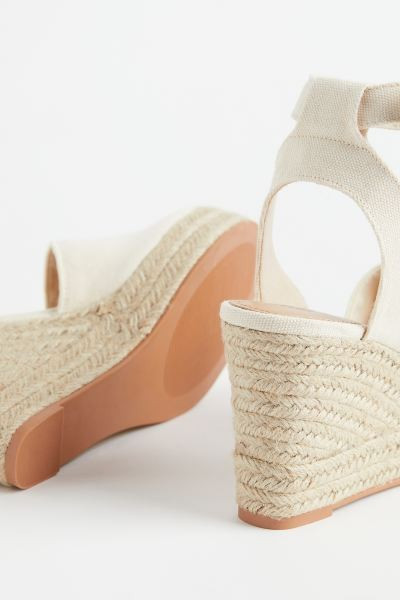 Wedge-heeled espadrilles | H&M (UK, MY, IN, SG, PH, TW, HK)