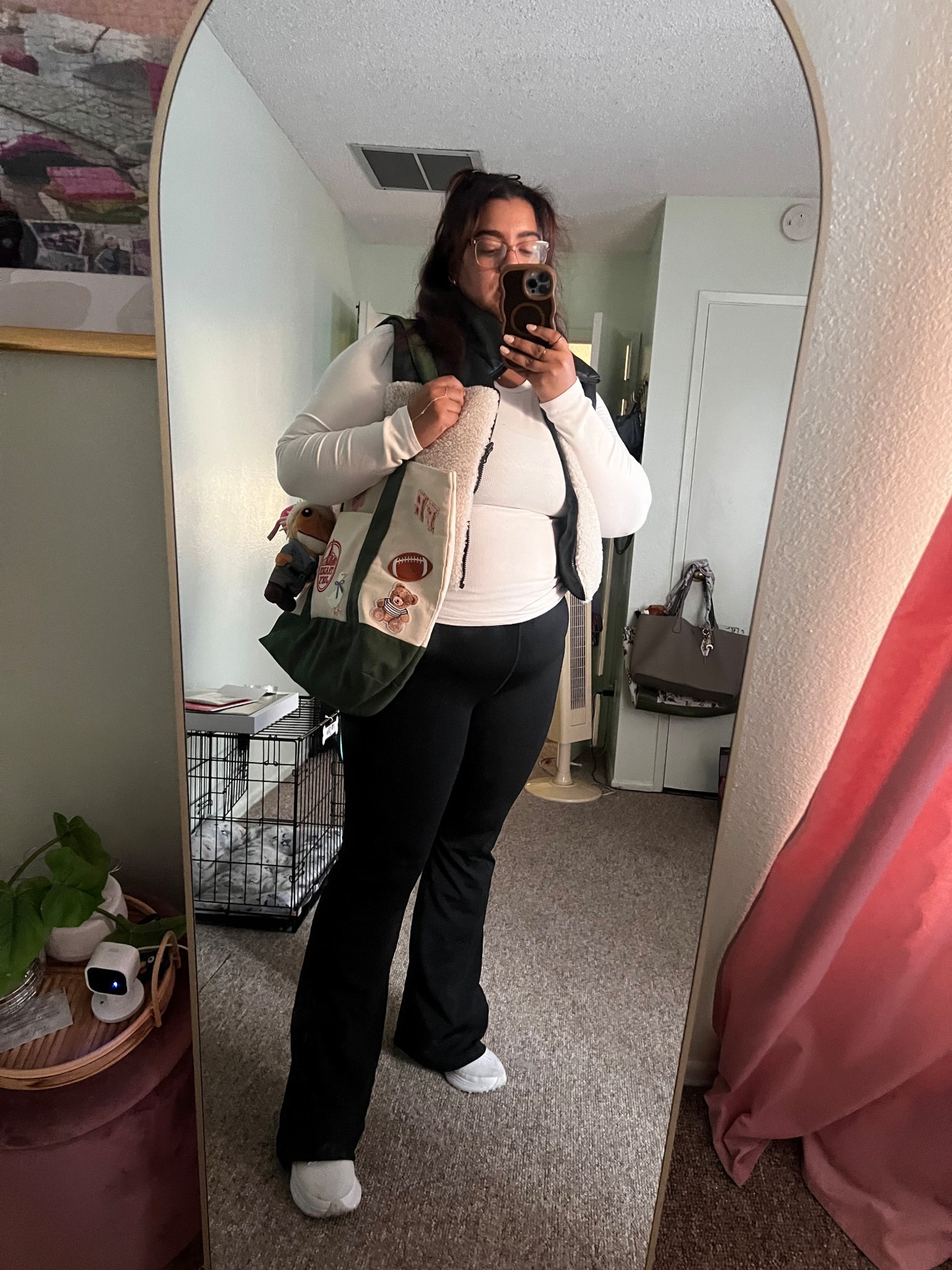 Day 27/31 shopping my closet. Comfy clothes to head out and run errands 

#LTKootd #LTKMidsize #LTKActive