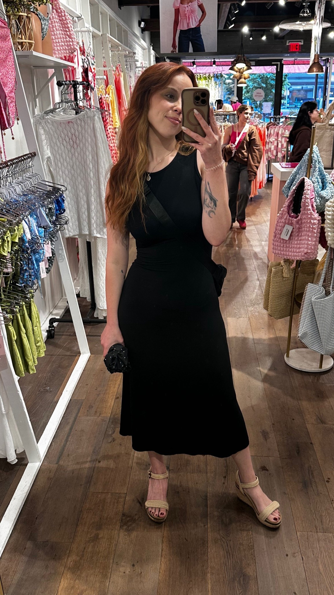 Comfy black dress 

#LTKMidsize #LTKTall #LTKBeauty