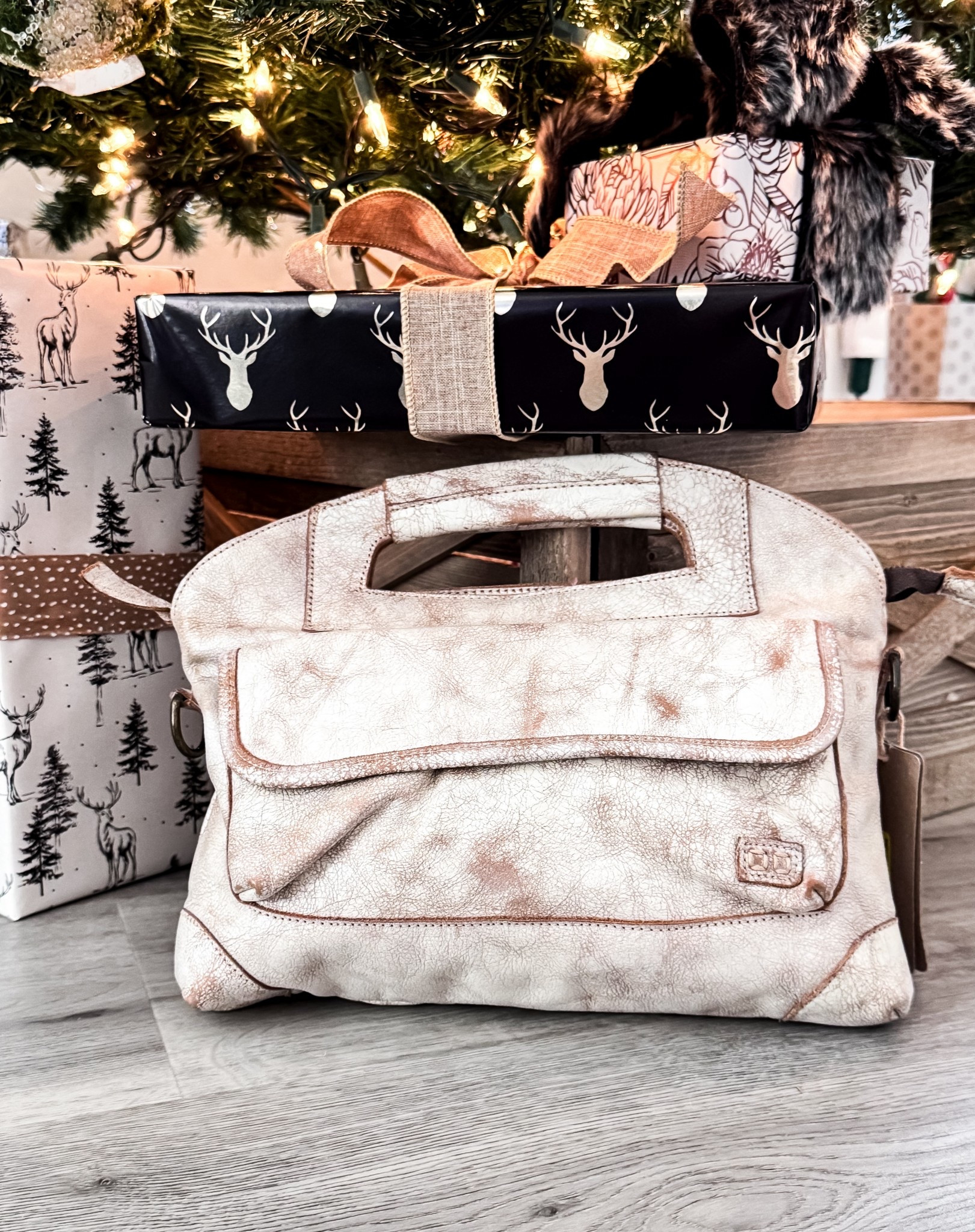 My new Bed|Stu crossbody is one of those forever pieces that only gets better with time. Crafted from hand-dyed, the soft neutral tone has the most beautiful lived-in patina that feels effortlessly luxe and perfectly worn from day one. The structured yet relaxed silhouette gives it that European, artisan-made feel while still being incredibly functional for everyday wear.

I love the top handle + adjustable crossbody strap combo. It transitions seamlessly from errands to brunch to travel days. The front flap pocket adds both style and practicality, and the subtle texture of the leather makes this bag feel truly special and one-of-a-kind. This is the kind of bag that elevates the simplest outfit — denim, knits, boots, coats — without ever trying too hard.

If you love quiet luxury, timeless design, and handcrafted details, this Bed|Stu bag is an absolute must. A true investment accessory you’ll reach for year after year.

BedStu crossbody bag • BedStu Nectar Lux • BedStu leather bag • handcrafted leather crossbody • neutral designer handbag • luxury everyday bag
artisan leather purse • top handle crossbody bag • soft leather crossbody • minimalist luxury handbag • timeless leather purse • quiet luxury accessories • designer inspired crossbody • elevated everyday bag

#BedStu #BedStuBag #LuxuryHandbag #DesignerInspired #QuietLuxury #ElevatedStyle #TimelessAccessories #ArtisanMade #HandcraftedLeather #EuropeanInspired #SlowFashion #NeutralStyle #EverydayLuxury #ModernClassic #EffortlessChic #MinimalLuxury
#LuxuryCrossbody @BedStu

#LTKootd #LTKGiftGuide