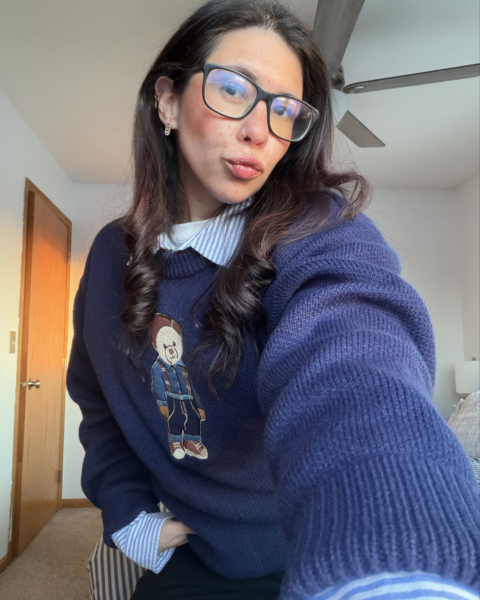 Winter work outfit check 🤎🧸
Sweater: M
Button shirt: M
Jeans: 29 regular 

#LTKWorkwear #LTKMidsize #LTKootd