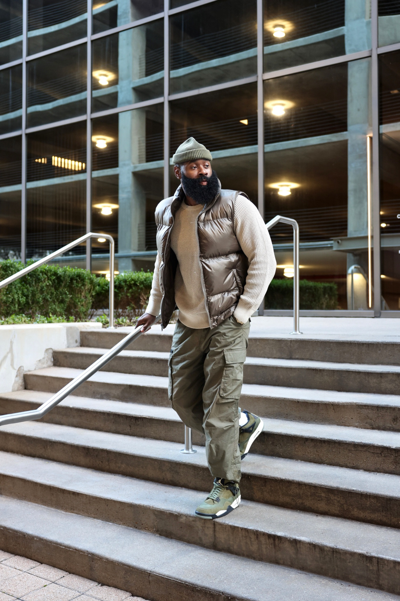 🫒🍸A puffer vest with cargo pants and athletic shoes is always a comfortable outfit 

#LTKstyletip #LTKSeasonal #LTKmens