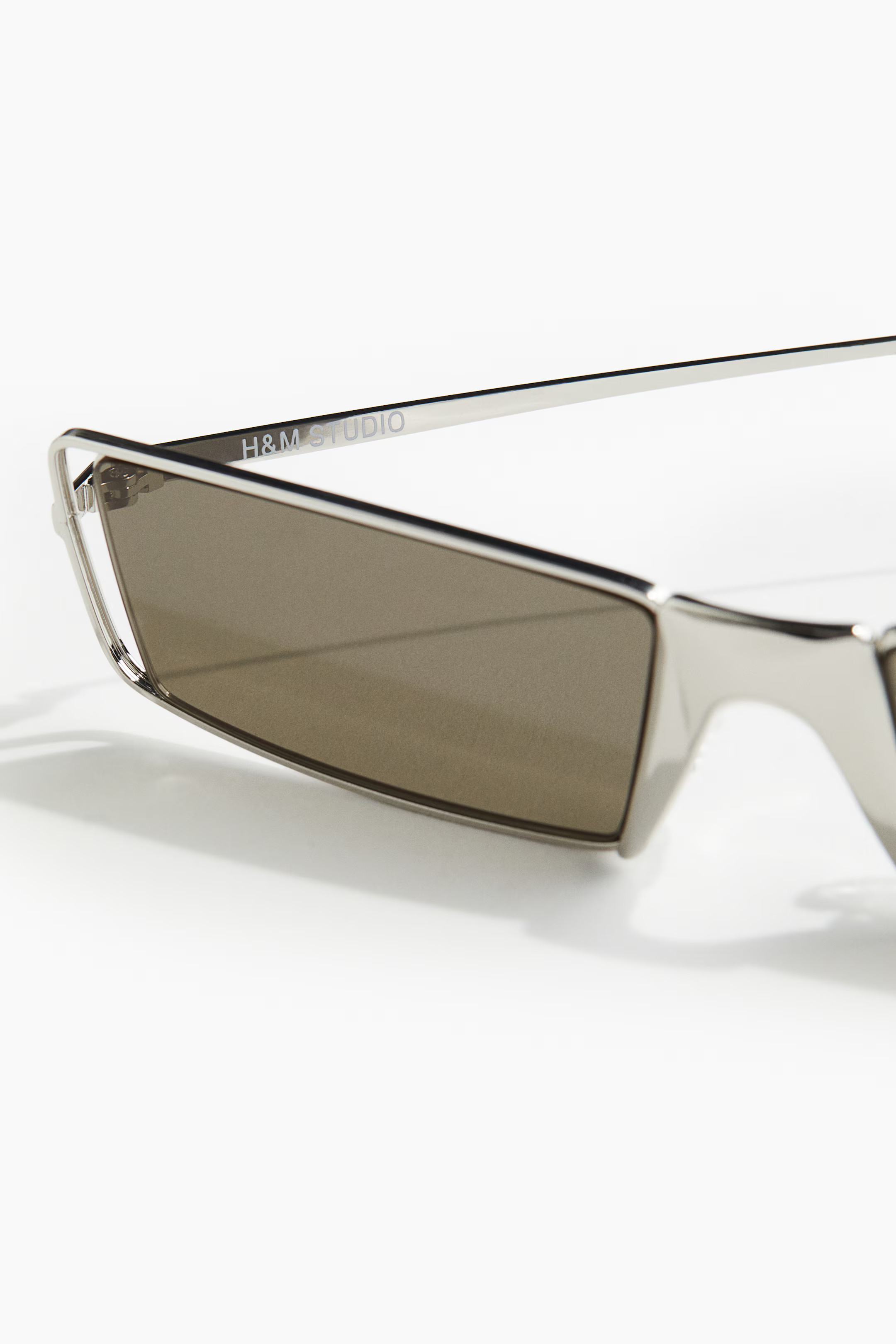 Sunglasses | H&M (US + CA)