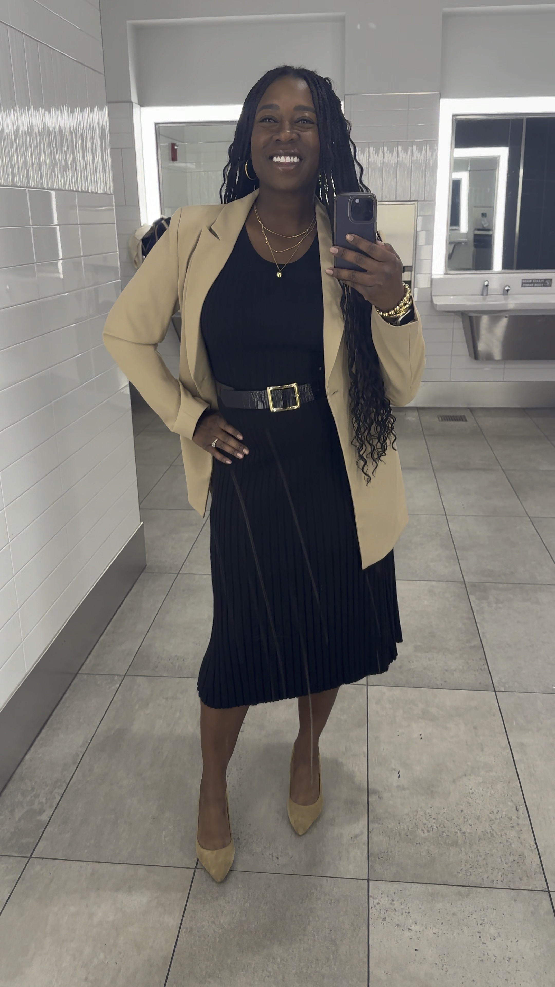 My workwear fits always includes a staple blazer and I love this Amazon The Drop blazer. Size Medium, TTS

#LTKworkwear #LTKstyletip #LTKVideo
