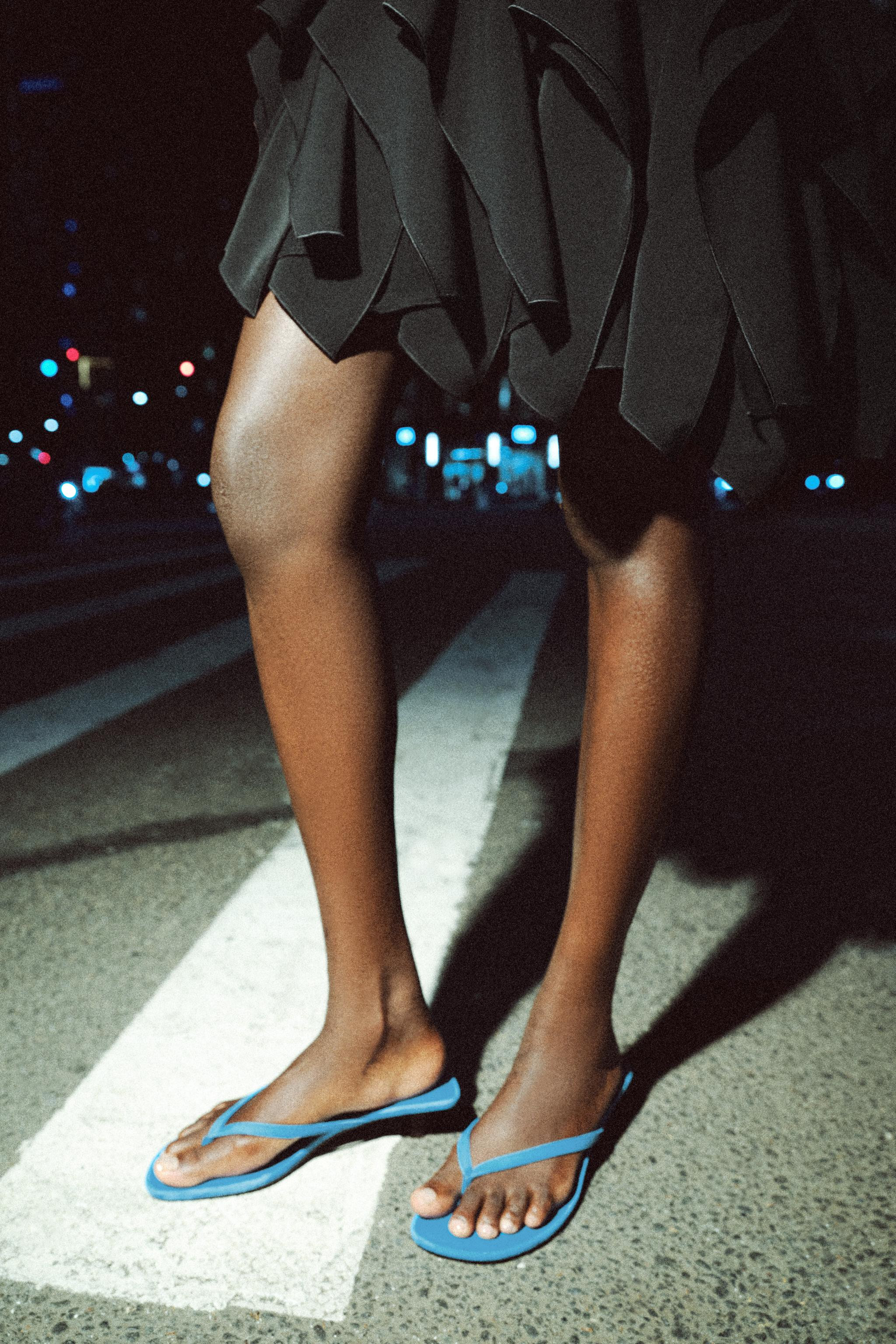 SUEDE KITTEN-HEEL SANDALS | Zara UK