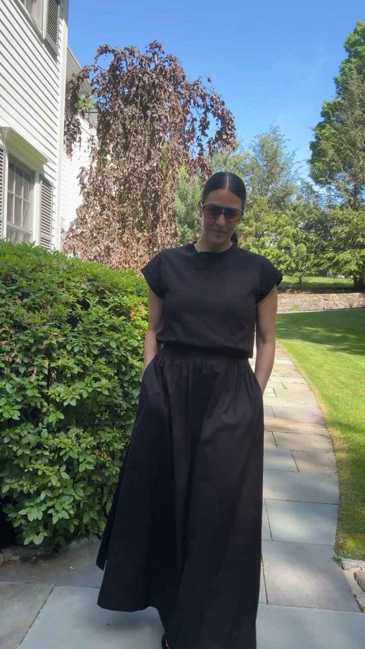 My favorite lightweight elastic waist/pockets perfect summer skirt /tee/ and slides 

#LTKParties #LTKStyleTip #LTKTravel