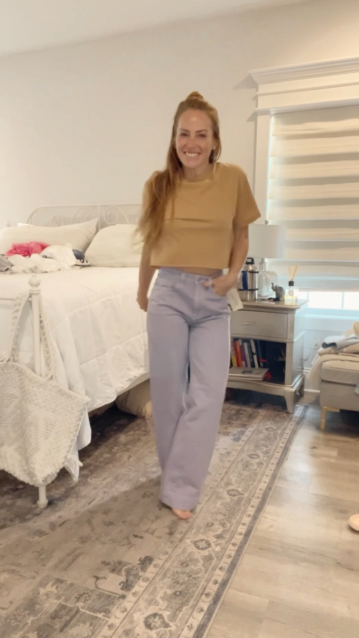 LOOOOVE this purple denim 💜
::::::
Everything linked and under $36!
::::::
You could definitely dress the jeans down with sneakers and graphic T or hoodie too!