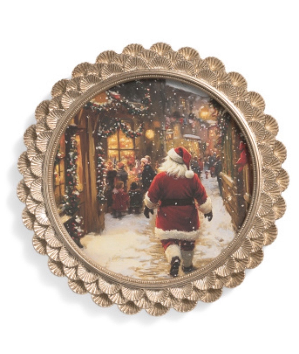 Santa wall art 🎅🏼🖼️

#LTKHome #LTKHoliday #LTKGiftGuide