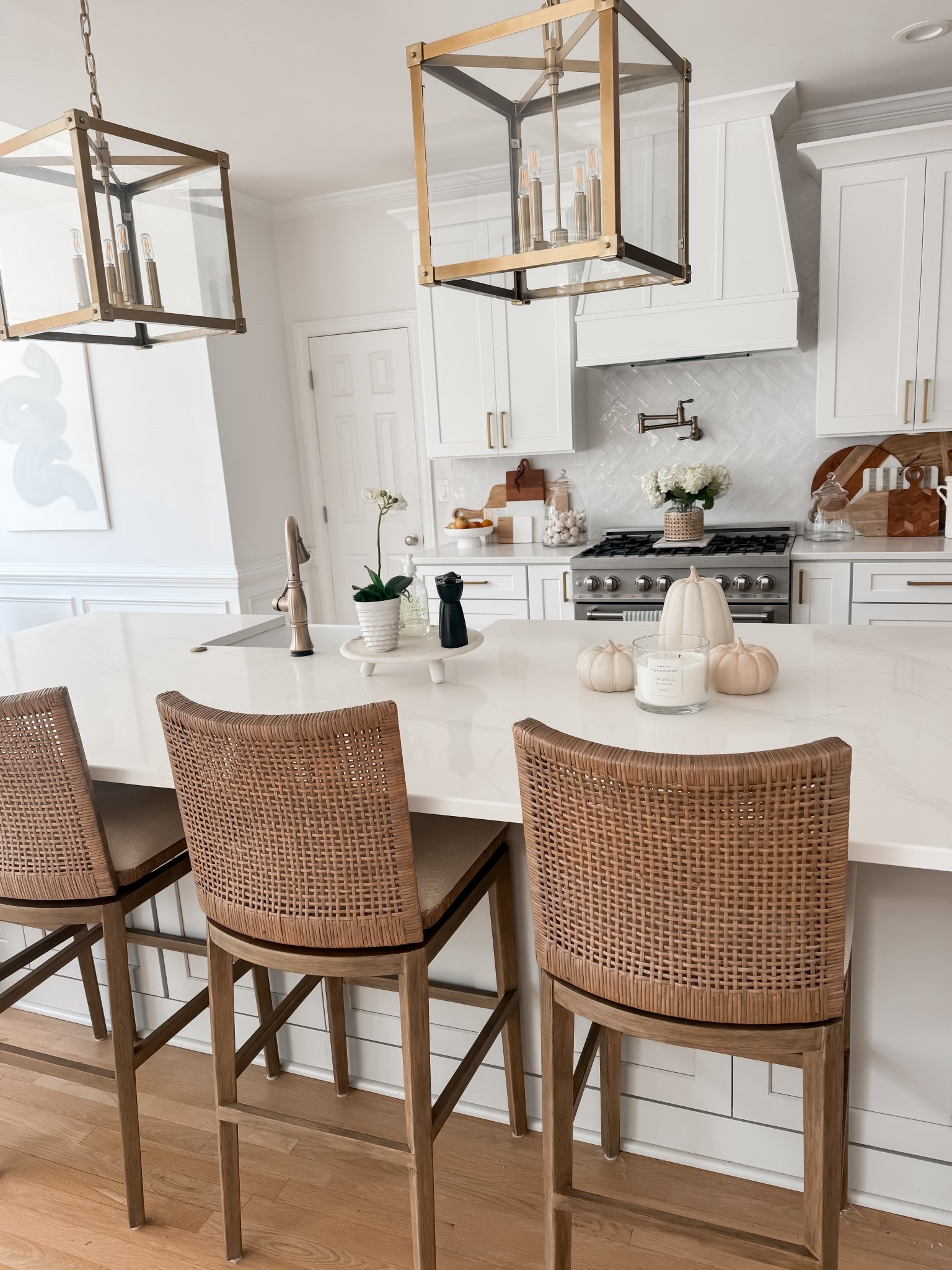 New kitchen stools and a fall candle I’m loving!

#LTKSeasonal #LTKHome
