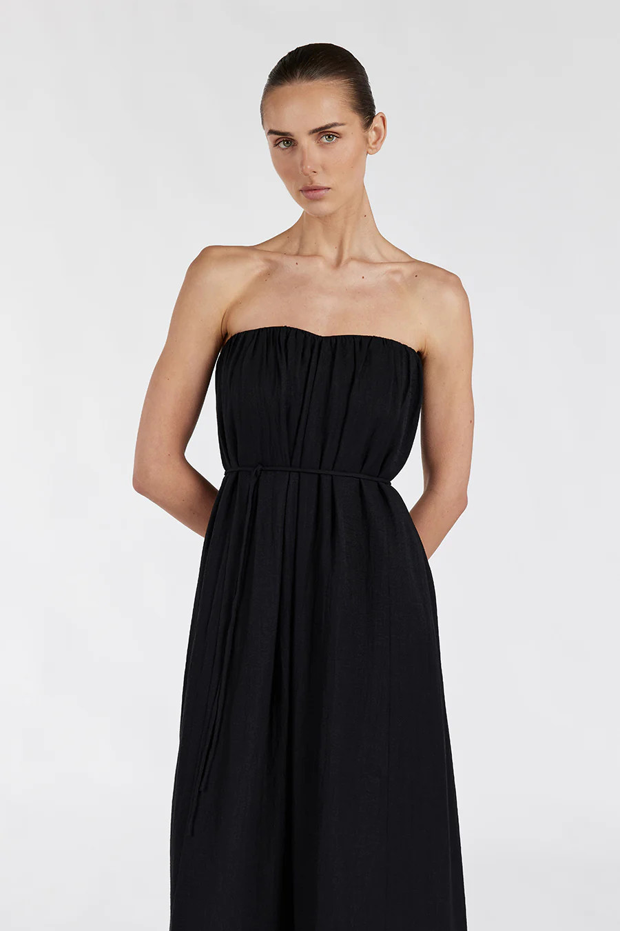 SHANIYA BLACK STRAPLESS MIDI DRESS | DISSH