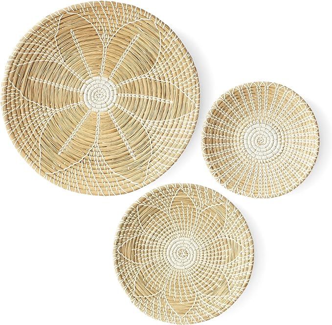 Artera Home Wicker Wall Basket Decor - Set of 3 Oversized, Hanging Natural Woven Seagrass Flat Ba... | Amazon (US)