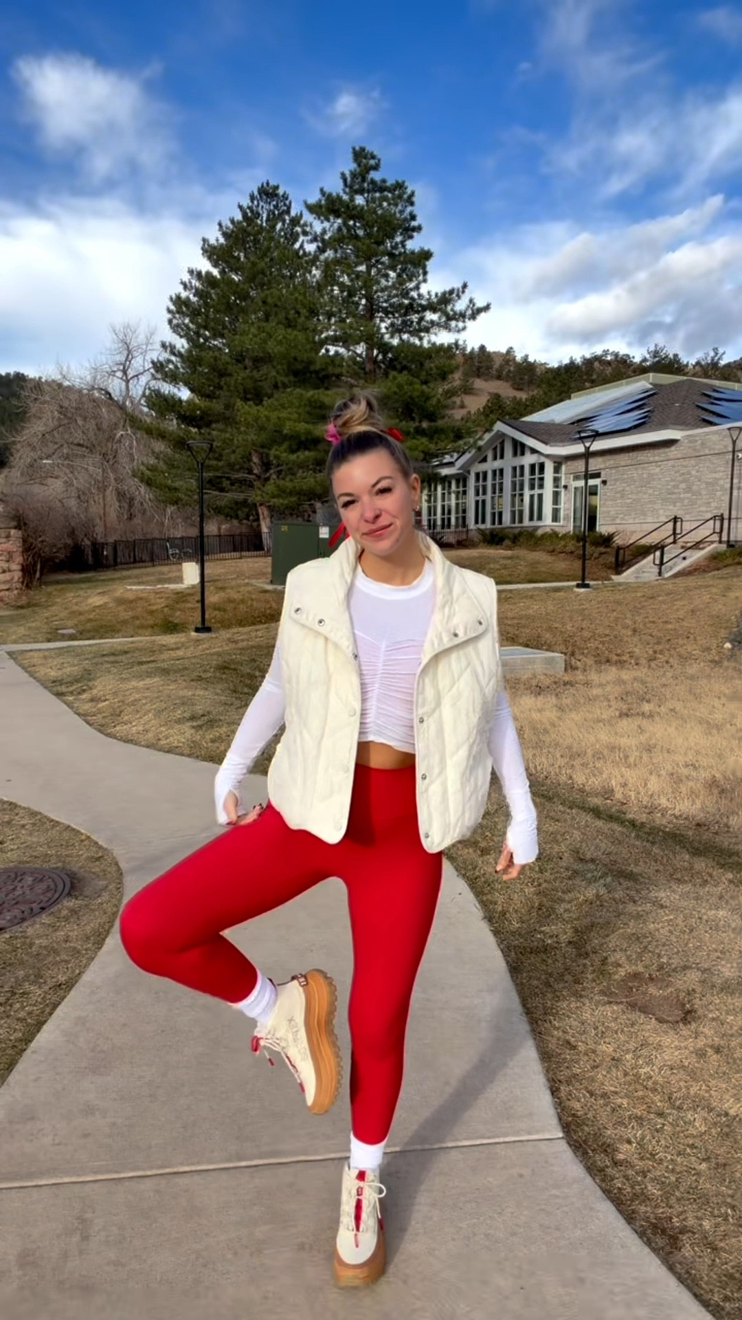 Workout and hiking sets I wore this week!

Wearing my usual small/2 in most
I size up to a 4 at Lululemon

Fitness
Workout
Gym
Activewear
Hiking
Running
Puffer vest
Leggings
Sports bra


#LTKfitnessgoals #LTKFindsUnder100 #LTKActive