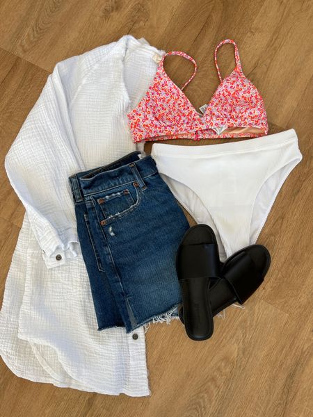 I LOVE all of these items!! All ⭐️⭐️⭐️⭐️⭐️ for me!
.
Spring break casual look 
.
Shorts (25) fit 💯 TTS
Bikini top: xs TTS 
Sandals - fit TTS
Coverup: small TTS 

#LTKswim #LTKunder50 #LTKtravel