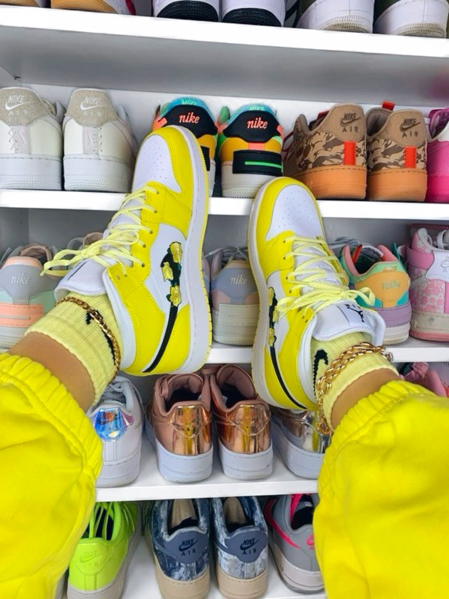 Nike Air Jordan 1 Mid Floral 💐

#LTKShoeCrush #LTKStyleTip