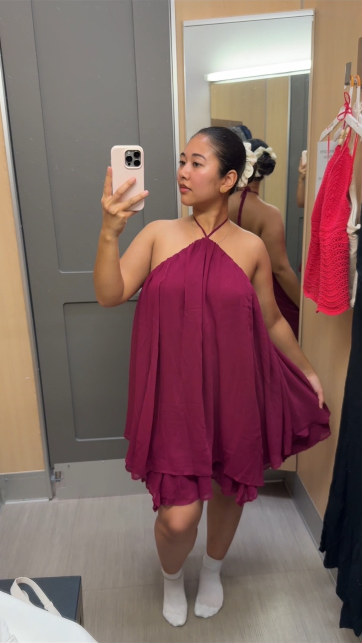 Wearing size M