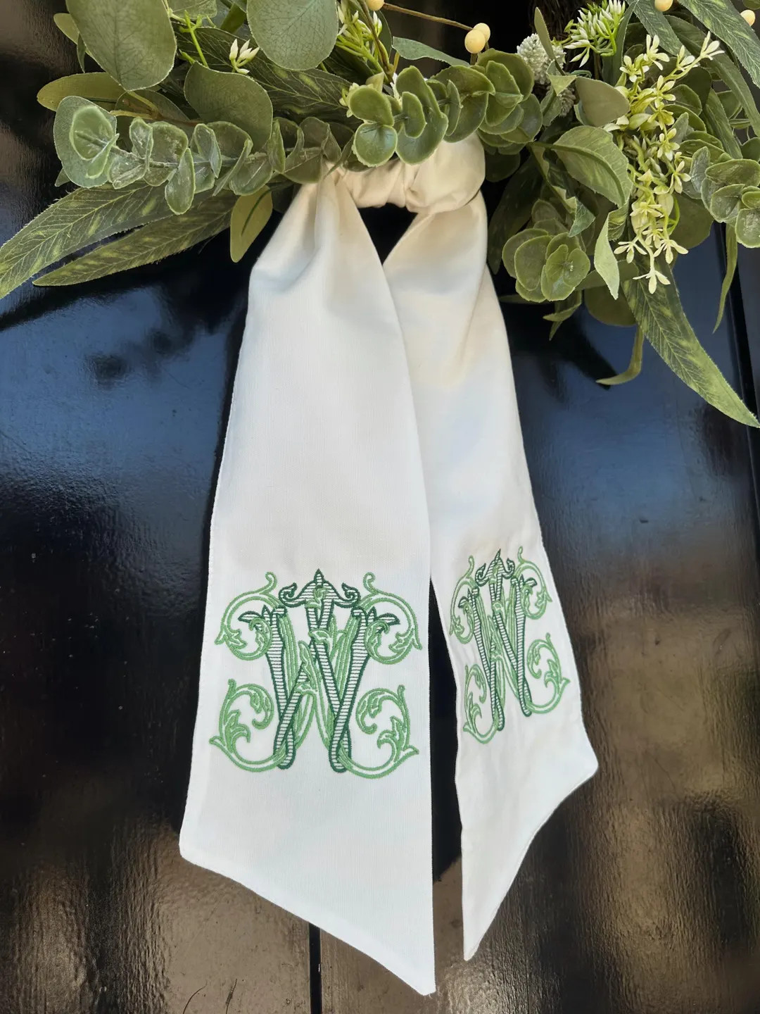 Monogram Wreath Sash - Etsy | Etsy (US)