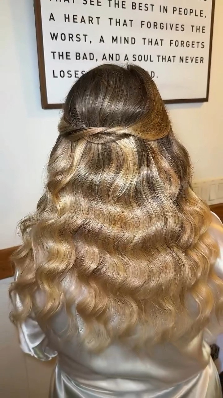 custom 20” extensions say hiiiii 🤭🩵

•
•
freelance makeup artist 
bridal makeup artist 
bridal mua 
bridal hair 
wedding makeup 
wedding hair
wedding makeup artist 
wedding hair stylist
wedding mua 
wedding hair
wa mua
wa hair
seattle makeup artist 
seattle bridal hair
skagit mua 
skagit bridal hair
bellingham makeup artist 
bellingham bridal hair
bellingham mua 
bridal specialist
blonding specialist
PNW elopement hair
PNW elopement makeup

#bridalmakeup #wamua  #wabridalhair #seattlemua 
#skagitmakeupartist #seattlebridalhair #sedrowoolleymakeupartist #mountvernonmua #burlingtonmakeupartist #sedrowoolleyhair #snohomishmakeupartist #snohomishbridalhair #skagithair #bellinghambridalhair #freelancemakeupartist  #freelancebridalhair #bellinghammakeup #bridalspecialist #hairbymathea #blondingspecialist #travelingbridal #makeupbymathea #elopementhair #elopementmakeup
#gmbrwm