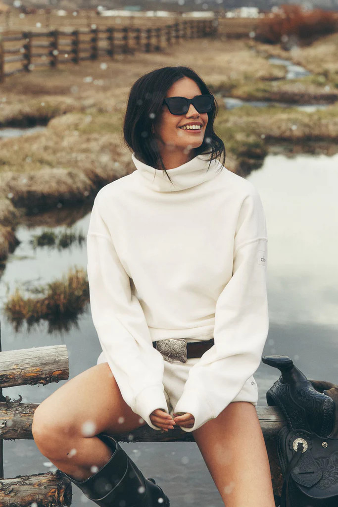Polar Fleece Hazy Pullover - Ivory | Alo Yoga (US)