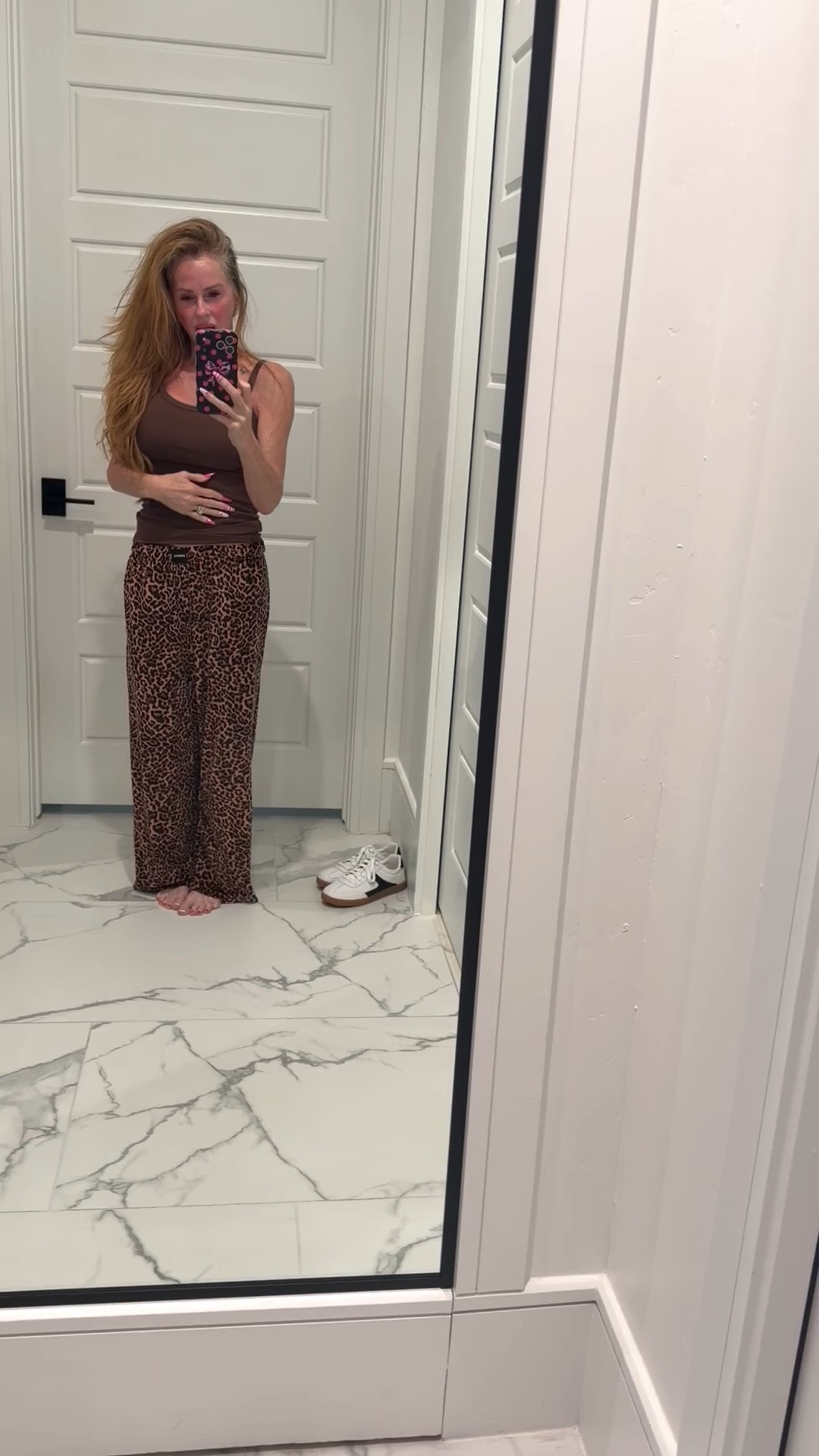 Real life lately = comfort + affordable finds 🤍

These Walmart lounge pants are unbelievably soft and I live in them. Mine sold out, but I linked similar styles I love.

The tank is one of my favorite everyday staples.

#WalmartFashion #ComfortStyle #AffordableFashion #EverydayOutfits #TraciJoFind