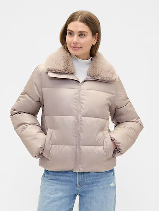 100% Recycled Relaxed Short Puffer Jacket | Gap Factory