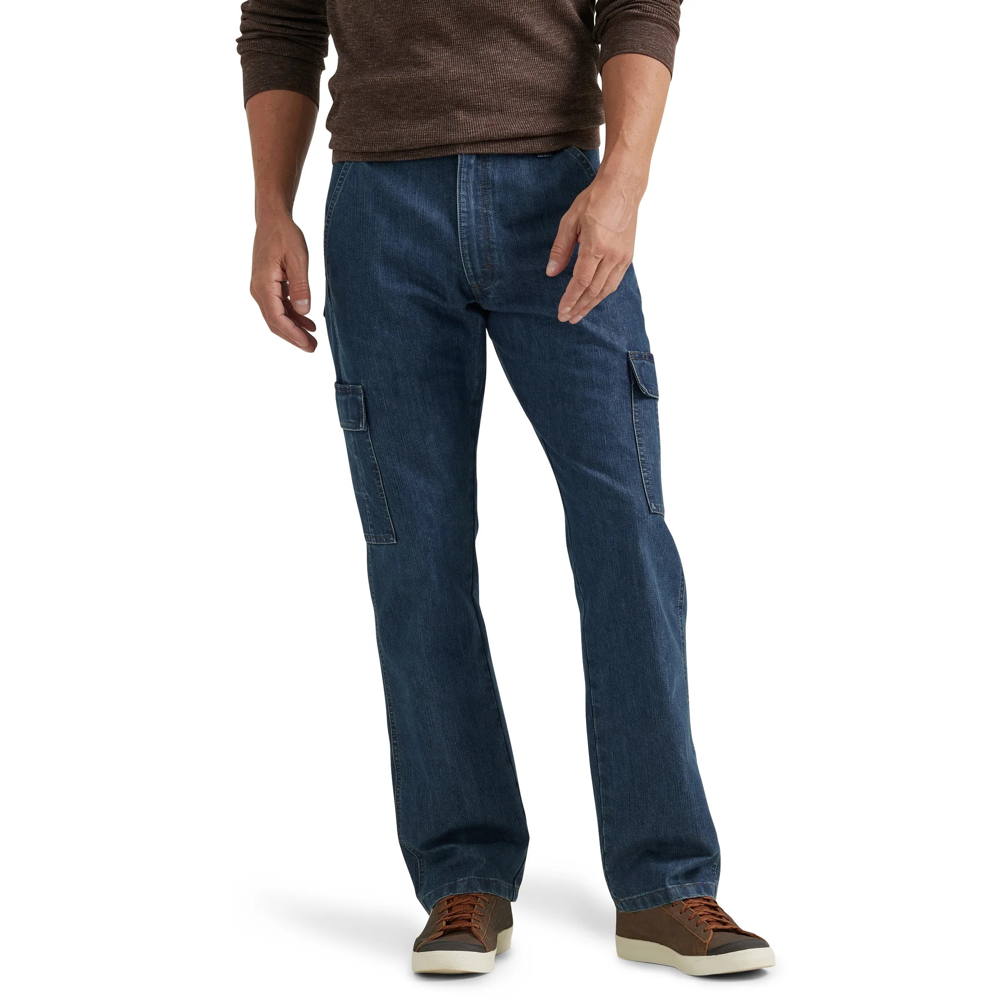Wrangler Men's and Big Men's Relaxed Fit Wide Leg Cargo Jean | Walmart (US)