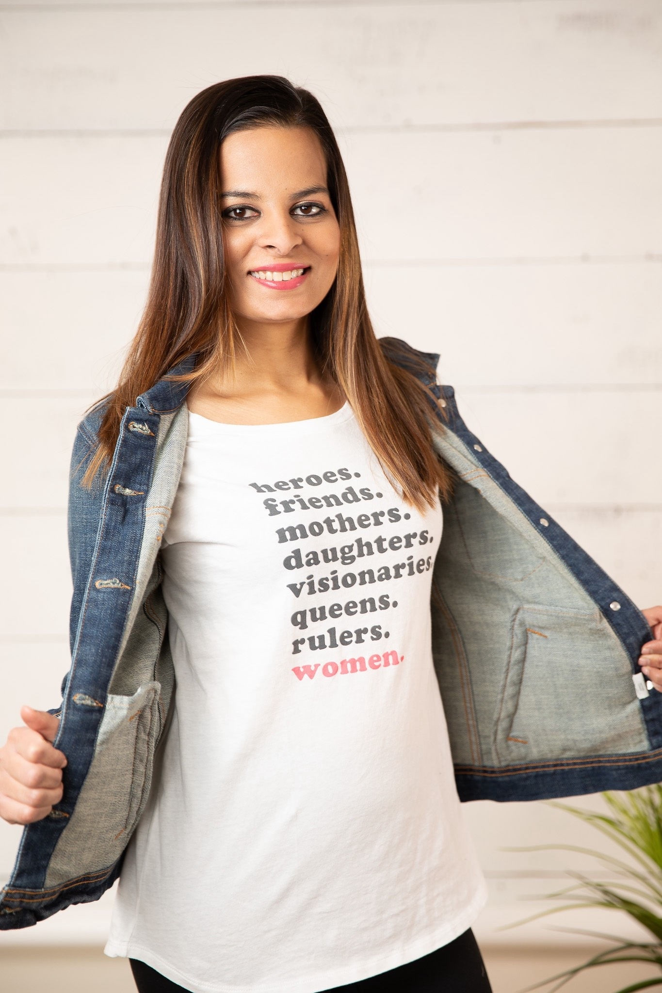 A denim jacket is always a good idea 💙
This classic denim jacket is the perfect layering piece—easy, timeless, and versatile enough to wear year-round. Thrown over a graphic tee, it instantly pulls the look together while keeping it casual and cool.
#stylewithkitty

#denimjacket #classicdenim #everydaylayers #casualstyle #wardrobebasics #timelessfashion #denimlove #amazonfashion #effortlessstyle #layeringpiece


#LTKootd #LTKGiftGuide #LTKFindsUnder50