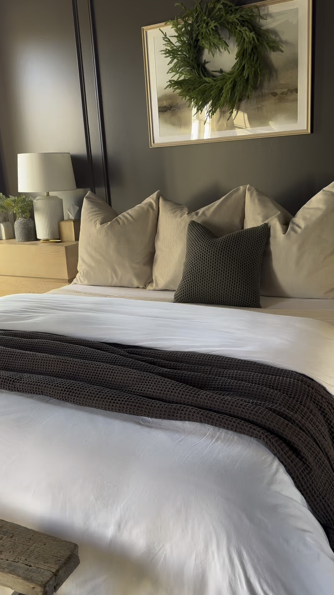 To cozy up this season I’m adding all the textures and layers to our bed from Boll & Branch! Shop my favorites this season and use code CRUTCHERHOUSE25 for an extra 25% offf

#LTKGiftGuide #LTKSeasonal #LTKHoliday