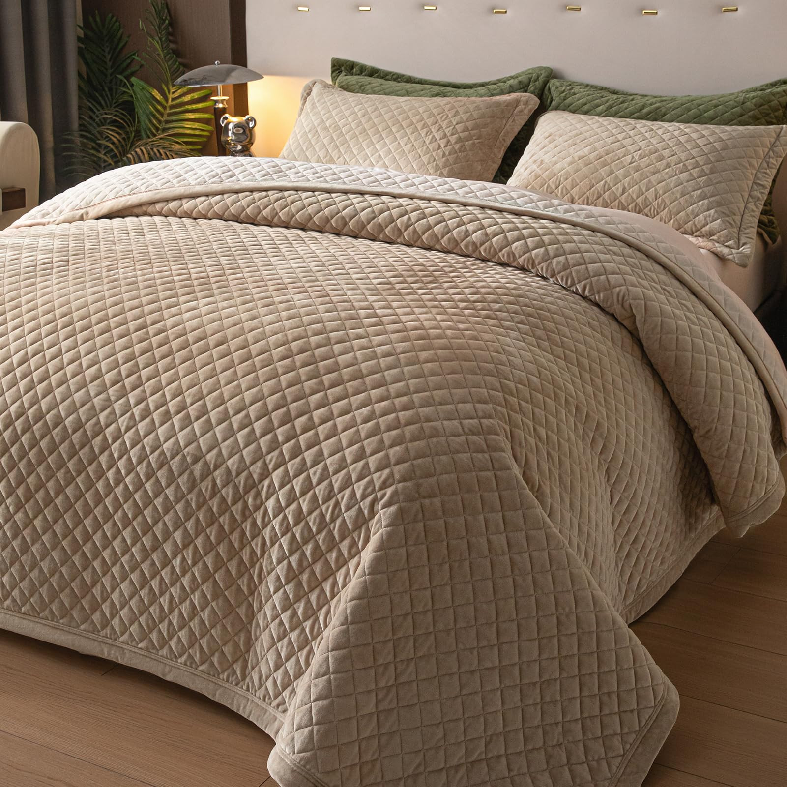 King Size Velvet Quilt Set, Ultra Soft 3 Pieces Bedding with 2 Pillow Shams, Lightweight All Seas... | Amazon (US)