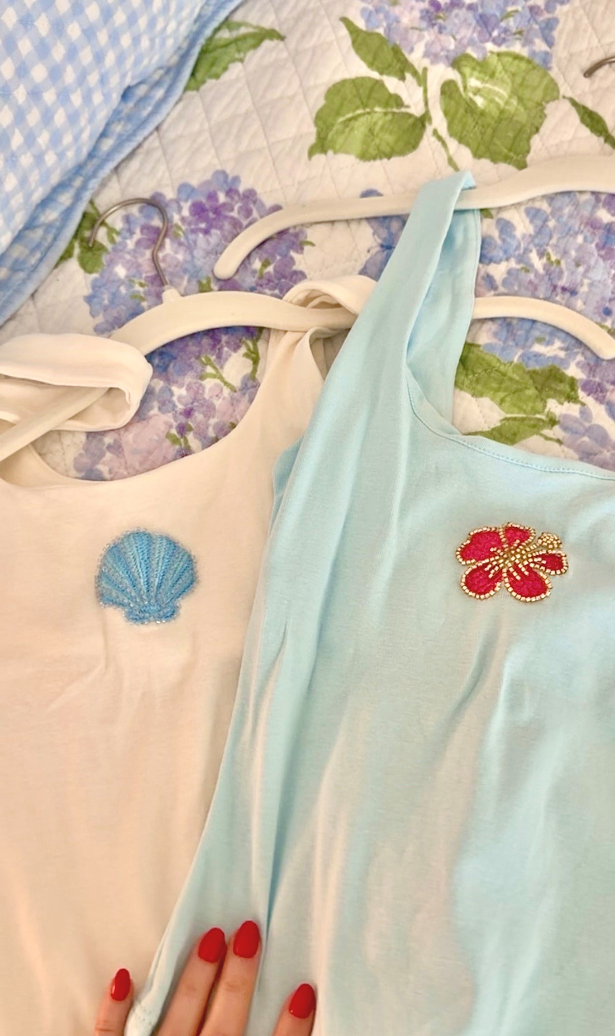 the CUTEST summer tanks!!!🐚🩷🌺

#LTKSeasonal #LTKTravel #LTKootd