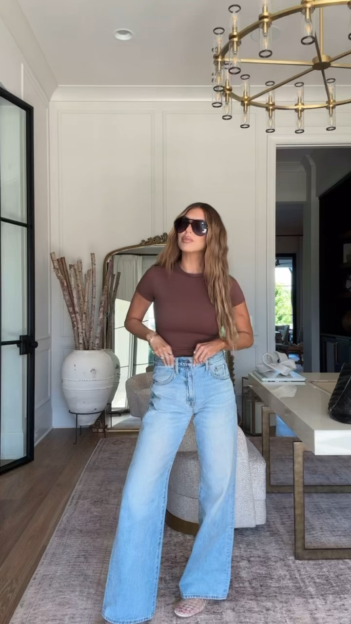 wearing a small top and 27 in jeans 🤎


Use code: HOLLIETOP10  *10% off discount on Amazon for the pumiey crew neck tees! 

 