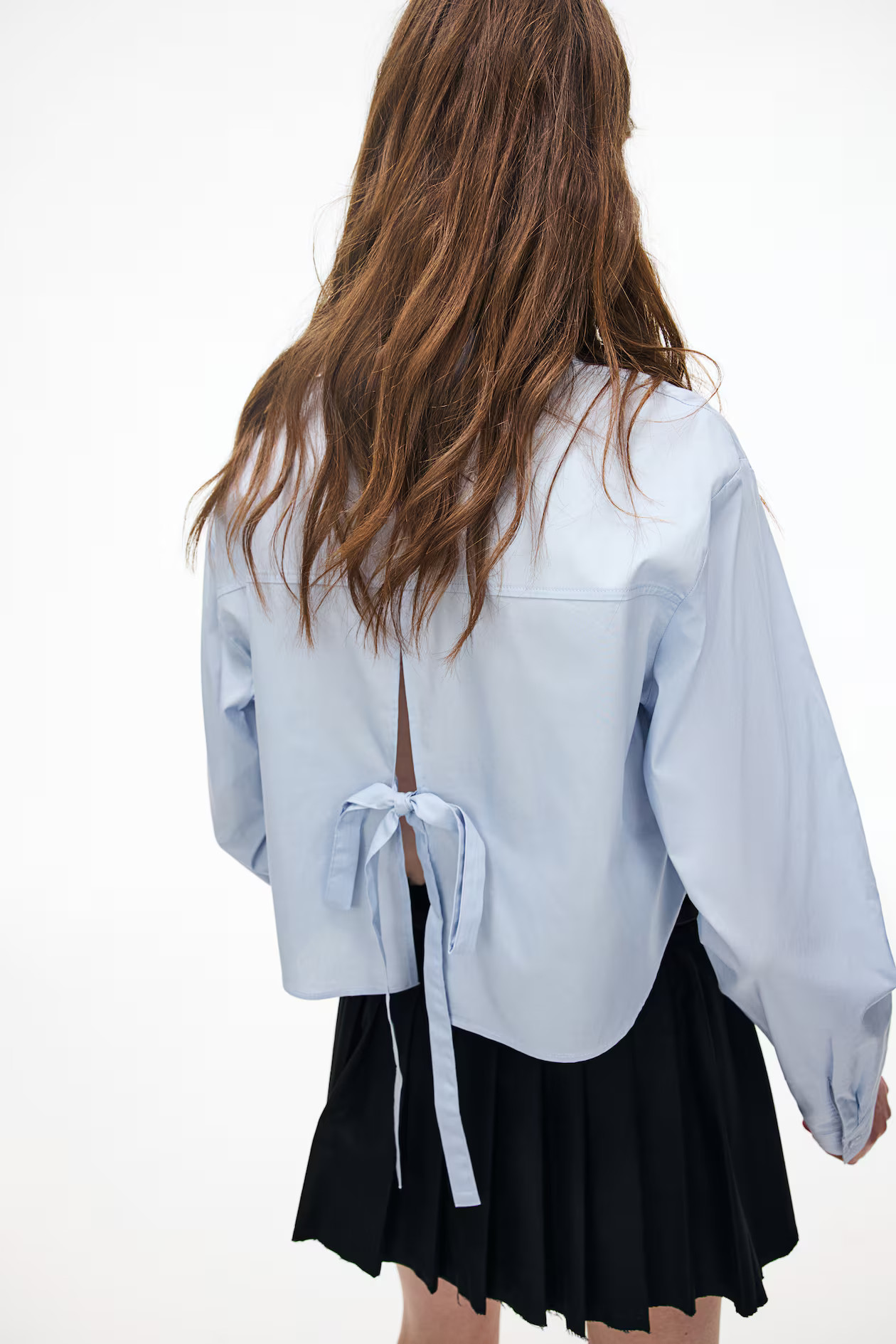 Cropped tie-detail shirt | H&M (UK, MY, IN, SG, PH, TW, HK)