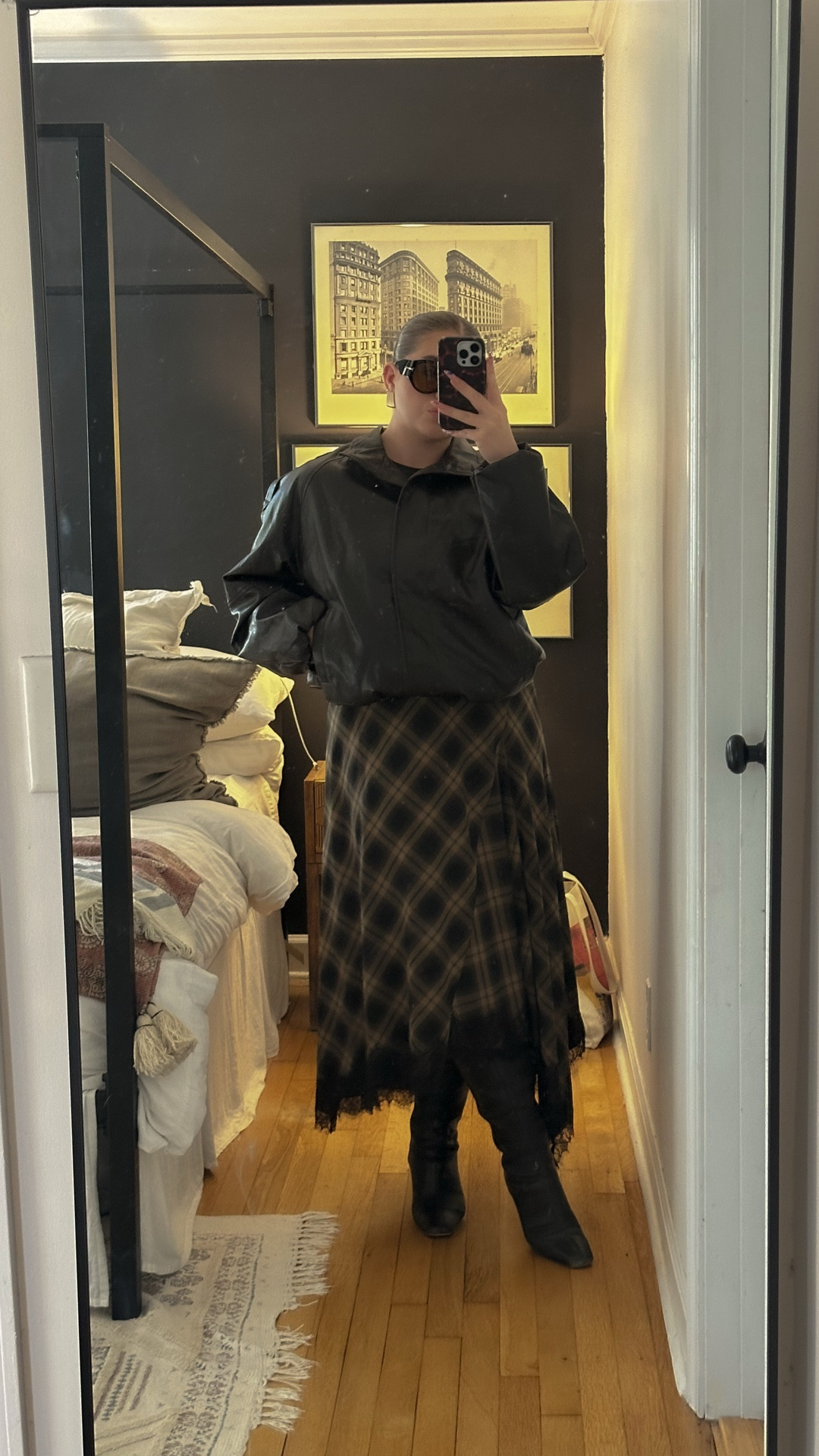 Chic winter outfit you need in your stylish outfit line up. This plaid skirt is the fit blend of feminine and masculine. 



#LTKgrwm #LTKootd #LTKMidsize