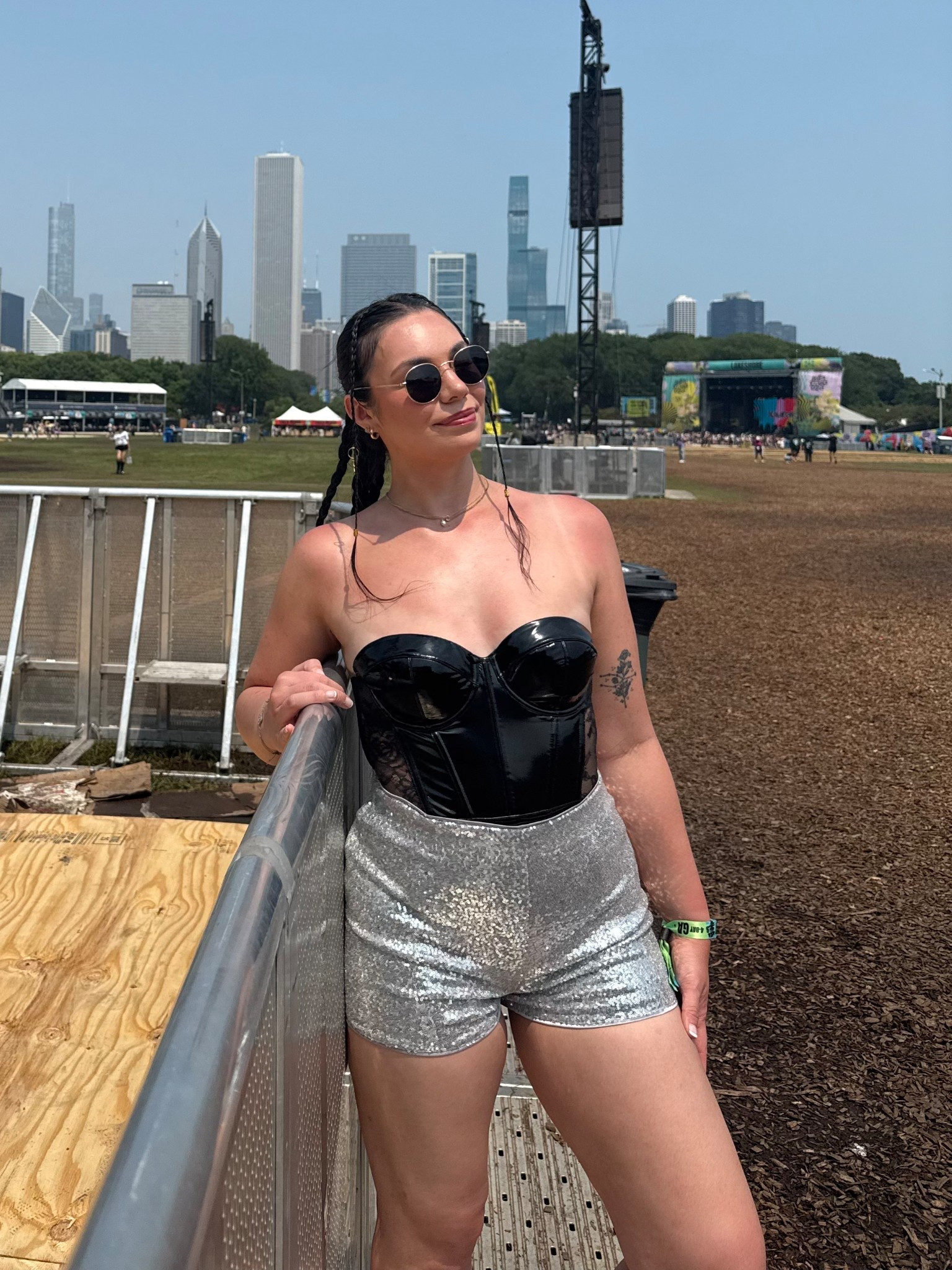 Lolla Day 2 fit

#LTKParties #LTKStyleTip #LTKBeauty