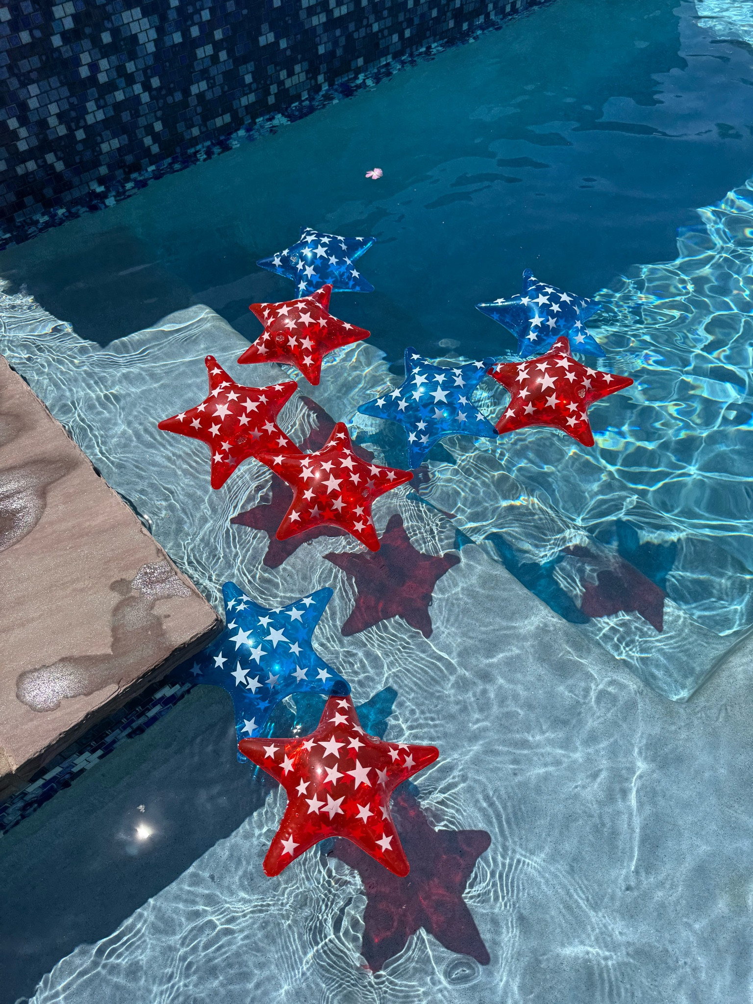 Star pool mini floats Fourth of July Labor Day pool decor

#LTKHome #LTKSwim #LTKSaleAlert