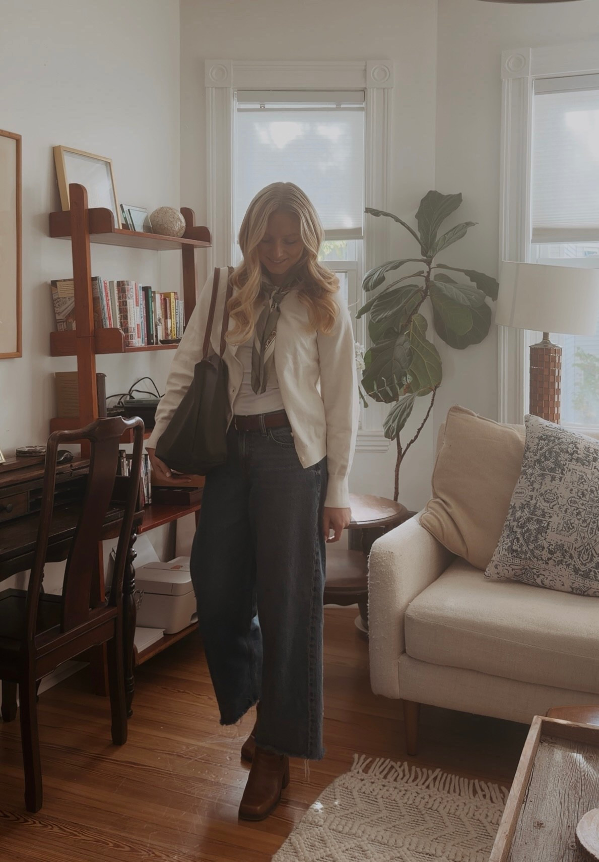 Modern Country Chic — Barbour & Schoffel Inspired Countryside Style for Every Season 🍂🐎

Channel your inner countryside girl with this refined yet practical look inspired by classic British heritage style. Picture a cozy Barbour jacket, a chic Schoffel gilet, sleek riding boots, and tailored layers that bring timeless elegance to outdoor living. Whether you’re heading for a weekend walk, a country pub lunch, or a cozy day in the village, this outfit blends sophistication with comfort. Tap to shop my full look and discover the key pieces every modern country girl needs in her wardrobe. 🌿 